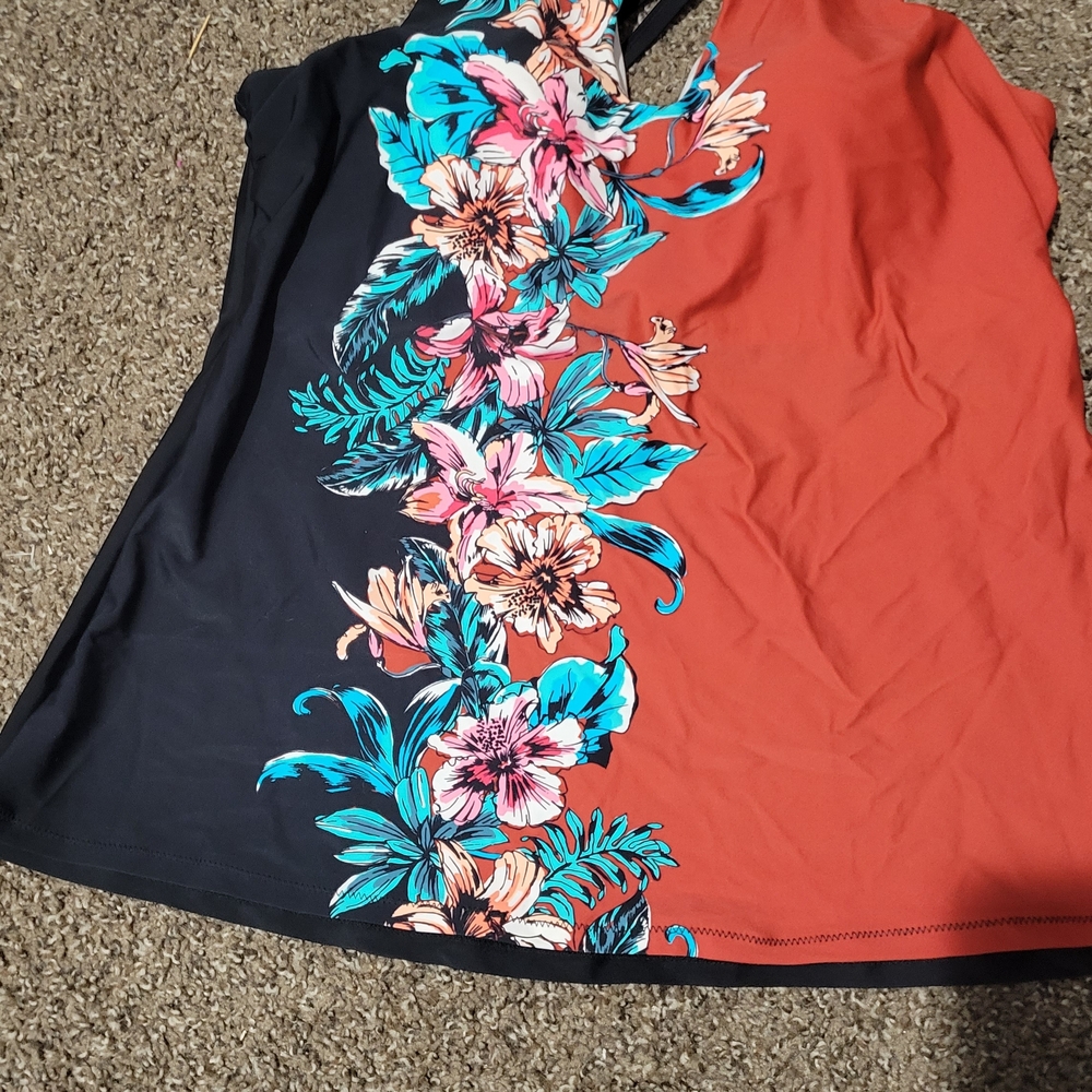 Floral Print Sleeveless Top